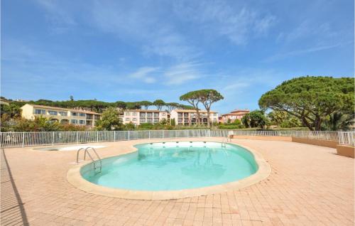1 Bedroom Gorgeous Apartment In Sainte-Maxime