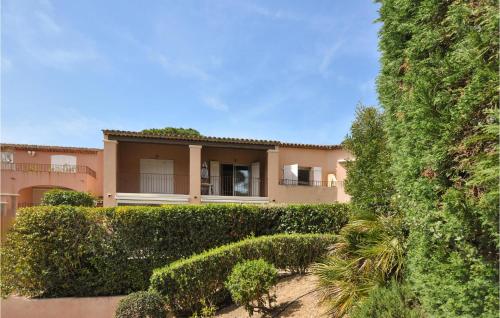 1 Bedroom Gorgeous Apartment In Sainte-Maxime