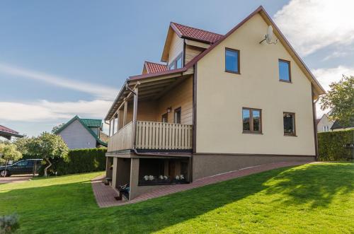 Afbeelding uit fotogalerij van Domki Letniskowe Corleone in Ostrowo