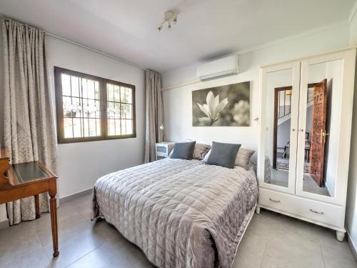 Beautiful Townhouse with two terraces in Nerja