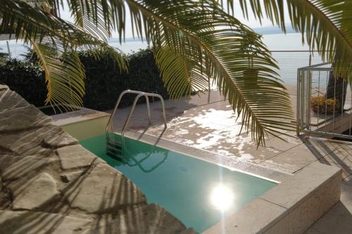Zdjęcie z galerii obiektu Villa VISTA LAGO w mieście Torri del Benaco
