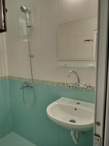 A bathroom at Apartment's Pita & Mare