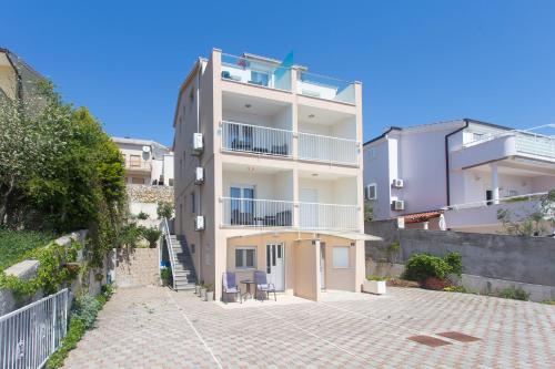 Apartments Bandić - 30 meters to the beach