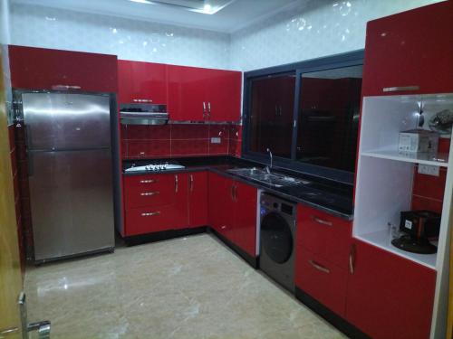 Virtuvė arba virtuvėlė apgyvendinimo įstaigoje villa palm beach Saidia