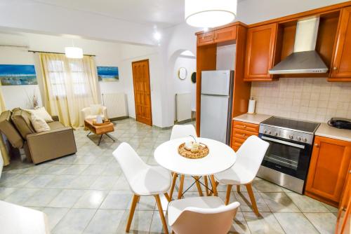 Drosia Residence 150m from Saint George Beach