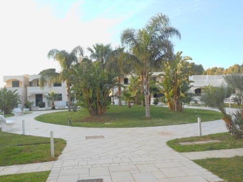 Κήπος έξω από το Le Palme House Isola delle Femmine