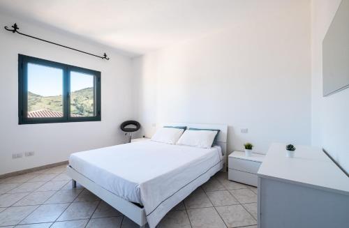 [SEA 10MIN] Modern house with pool in the hills photo 2