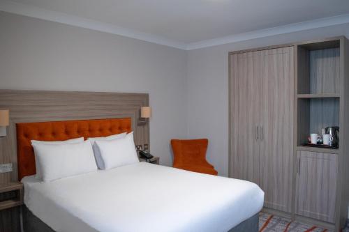 Bournemouth West Cliff Hotel & Spaにあるベッド