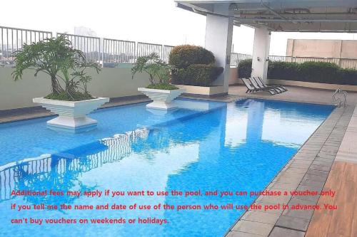 Princeton residence, Near LRT2 Gilmore station, Netflix