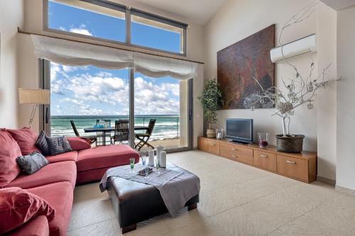 Fotografia z galérie ubytovania Seafront duplex apartment 200 m from Beach v Can Picafort