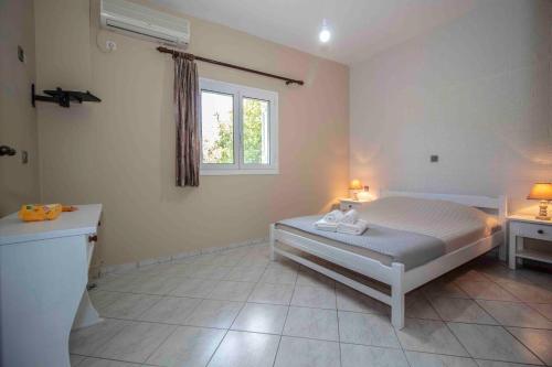 Foto dalla galleria di # Gytheio Sea View Kostantinos Apartment# a Selinitsa