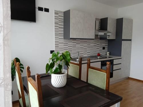 Kuchyň nebo kuchyňský kout v ubytování Pace e relax Riva del Garda