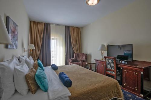 TV/Unterhaltungsangebot in der Unterkunft A Hoteli - Grand&Sky Hotel Tornik