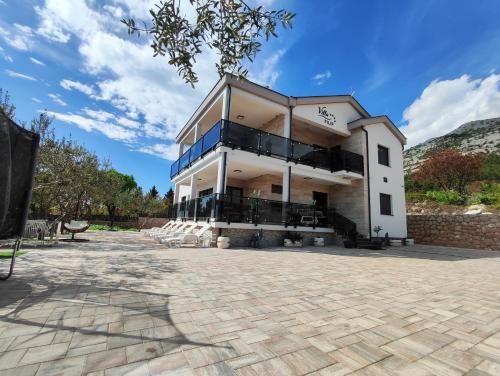 VILLA APARTMENTS FILIP