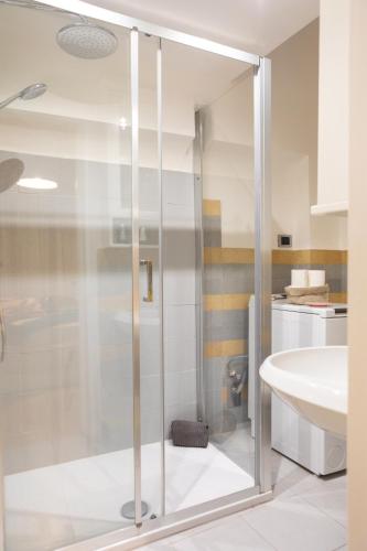 Xenia Apartments - Enjoy Porta Venezia in modern apt- 10 min from Duomo