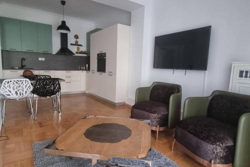 Petite Palace Aristotelous 2