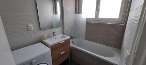 Appartement T3 proche centre - Climatisation & Parking privé