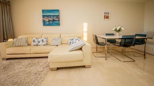 Los Granados 1102