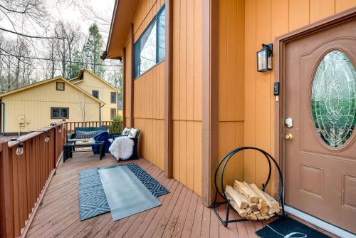 Gallery image of Serene Pocono Pines Home 2 Mi to Lake Naomi Beach in Pocono Pines