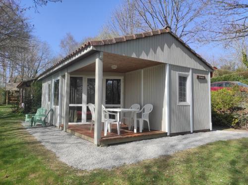 Chalet simple au Camping L'Etruyere au lac