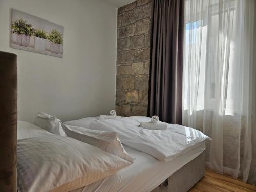 Heritage Stone Wall