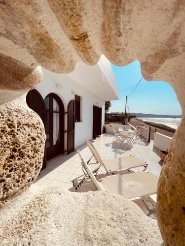 Waves House