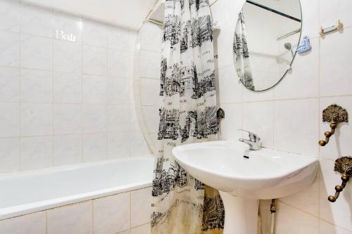 Vonios kambarys apgyvendinimo įstaigoje Room rental in apartment in Marseille