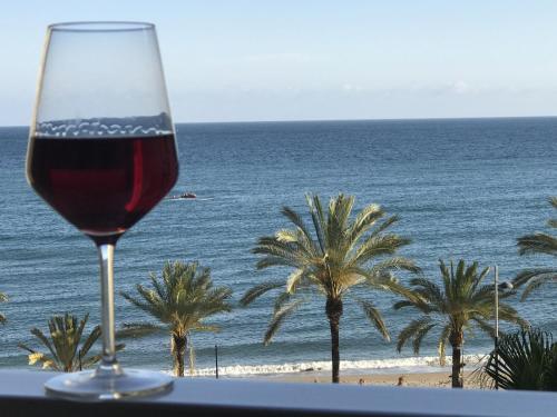 CIBELES...Estudio en el Paseo Marítimo....wifi