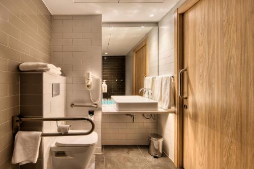 Holiday Inn Express - Madrid - Airport by IHG photo 35