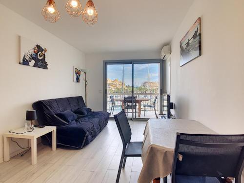 Photo de la galerie de l'établissement Bel F3 à Carnon avec piscine, parking, clim et WiFi - FR-1-715-8, à Mauguio