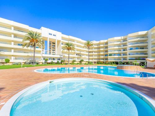 Luxury Penthouse wStunning Sea Views, walk to Galé Beach Albufeira