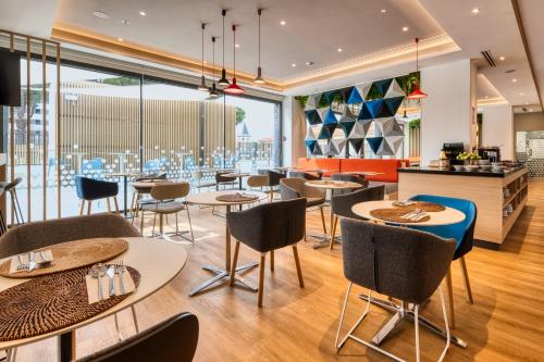 Holiday Inn Express - Madrid - Airport by IHG photo 72