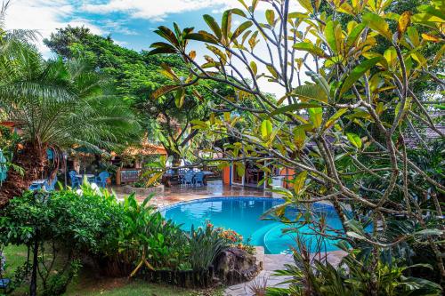 Pogled na bazen u objektu Hotel Alemão Beach de Ilhabela ili u blizini