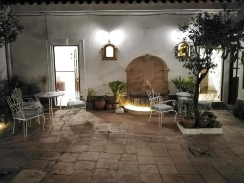 Ein Garten an der Unterkunft Hospedaje Ajayu Sucre