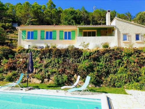 Villa in Saint-Nazaire with Private Pool