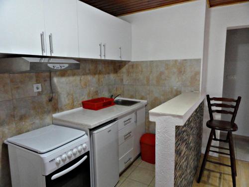 Una cocina o zona de cocina en Apartments Pribilovic