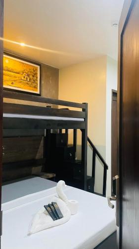 Gallery image of A&E Apartelle in Bacolod