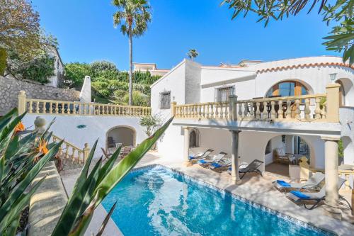 Milugar by Aguilarent