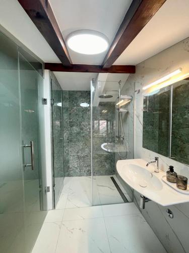 NERIUM PENTHOUSE