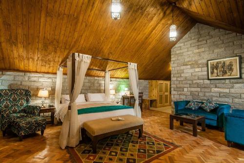 Larisa Resort Manali