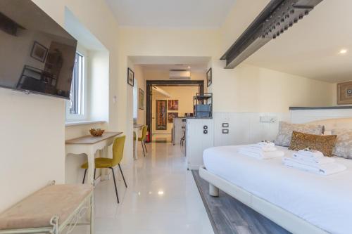 the B rooftop apartment