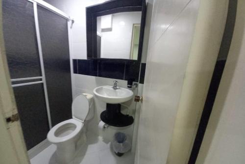 Un baño de Bm-5 room near the sea with air conditioning and WIFI