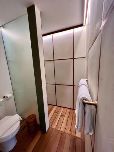 Salle de bains dans l'établissement Grün Uluwatu