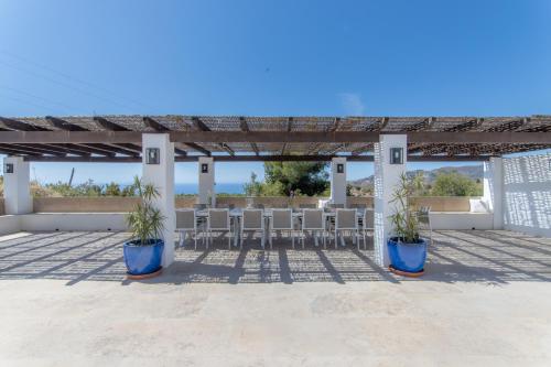 La Roca Rara - 8 Bedroom Villa