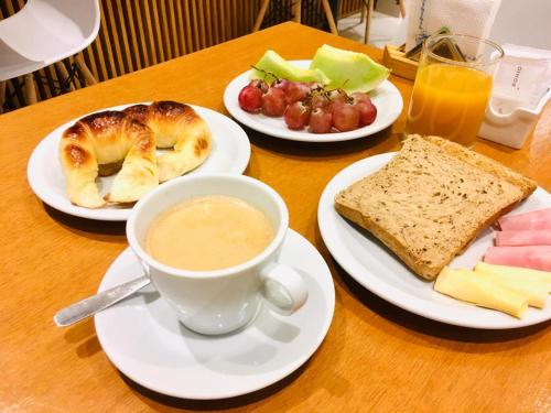 Đồ ăn tại/gần căn hộ