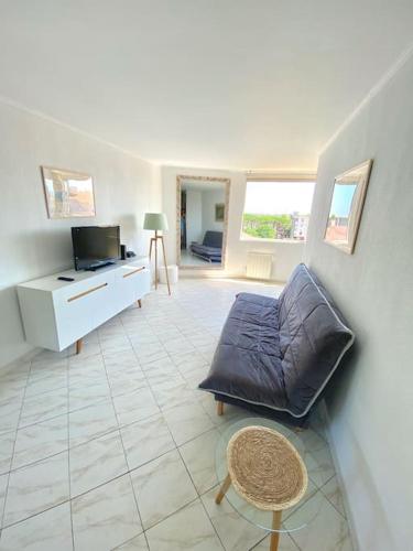 Appartement spacieux 65M2, avec piscine et parking