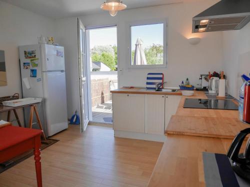 Gallery image of Maison spacieuse 4 chambres avec jardin proche plage et commerces, Le Palais - FR-1-418-76 in Le Palais