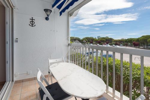 AS21387 - Studio grande cabine avec parking privé à 200m de la plage