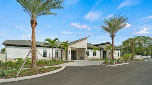 Modern Luxury Villa with Everything photo 99