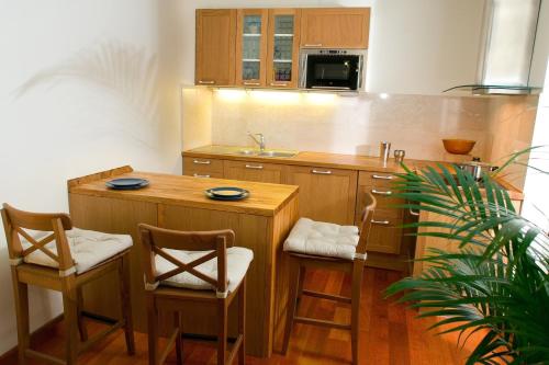 Kuchyň nebo kuchyňský kout v ubytování Abbesses Montmartre Apartment